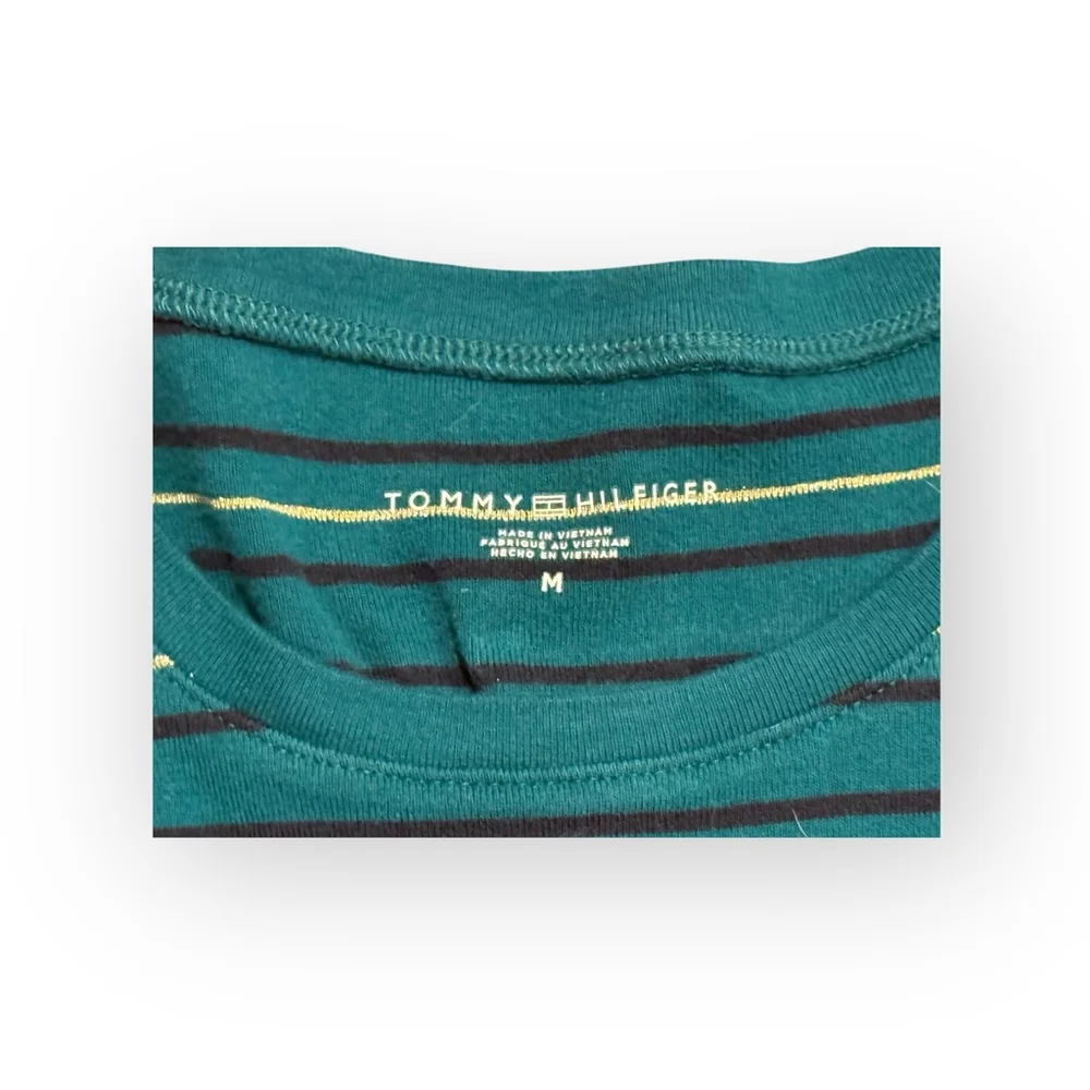 Tommy Hilfiger Women’s Striped T-Shirt Size M Green/Gold Short Sleeve Logo Tee - Picture 3 of 7
